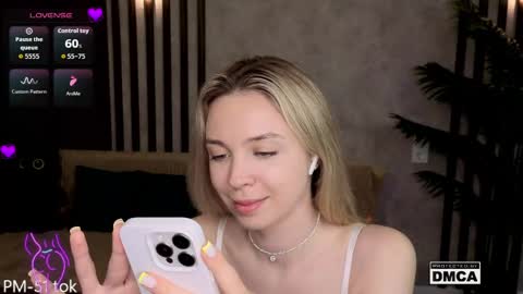 My social media links subscribe to support me  online show from 04-25-26, 07:33