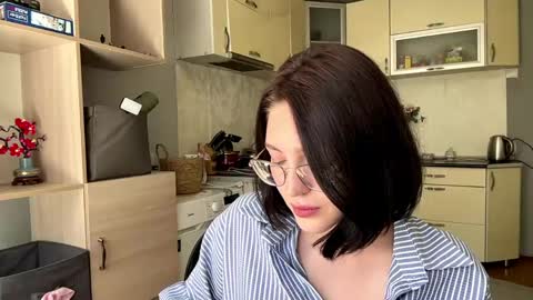 Sofia online show from 04-25-26, 09:12