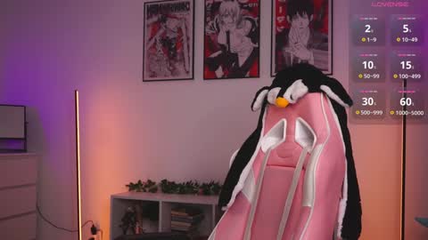 Snapshot of holliwould_ chatting on 01-29-25, 06:39 Holli online show from 01-29-25, 06:39