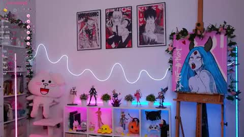 Snapshot of holliwould_ chatting on 09-23-25, 06:00 Holli online show from 09-23-25, 06:00