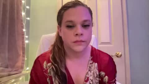 Hollys Drive threw Side Of CB. online show from 12-14-24, 12:33