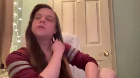 Hollys Drive threw Side Of CB. online show from 12-29-24, 06:45