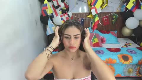 Holly 22 online show from 06-27-26, 12:55