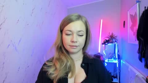 Holly online show from 11-13-25, 06:40