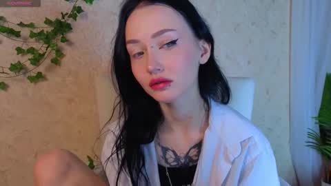 Snapshot of holly_berryy_ chatting on 09-20-25, 01:28 holly_berryy_ online show from 09-20-25, 01:28