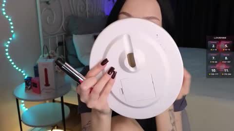 Snapshot of holly_berryy_ chatting on 10-04-25, 01:47 holly_berryy_ online show from 10-04-25, 01:47