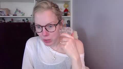 holly_bourbon online show from 03-01-26, 07:16