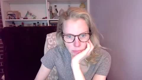 holly_bourbon online show from 03-08-26, 10:46