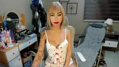 holly_cassandra online show from 02-20-26, 02:39
