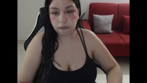 Itzel online show from 07-27-26, 02:18