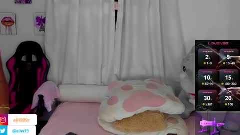 Snapshot of holly_jorda chatting on 03-11-25, 07:36 online show from 03-11-25, 07:36