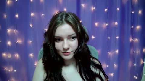 Snapshot of holly_kittenss chatting on 12-01-25, 01:16 Lana online show from 12-01-25, 01:16