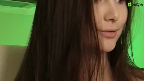 Snapshot of hollyextra chatting on 01-24-25, 12:20 hollyextra online show from 01-24-25, 12:20