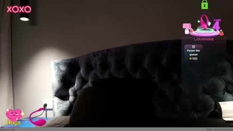 Snapshot of hollyextra chatting on 10-28-25, 08:33 hollyextra online show from 10-28-25, 08:33