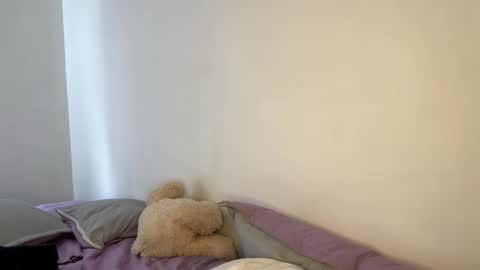 Snapshot of hollykoff chatting on 10-07-25, 05:21 space online show from 10-07-25, 05:21