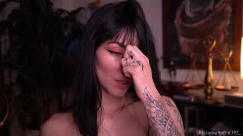 Holly Linder online show from 01-18-25, 06:13