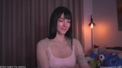 Holly Linder online show from 11-22-25, 02:32