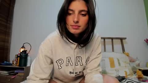 Snapshot of hollyshit_ chatting on 01-21-25, 12:46 hollyshit_ online show from 01-21-25, 12:46