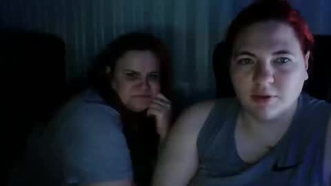 HollyXEva online show from 01-13-26, 10:04