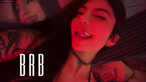 Snapshot of hollyxx_ chatting on 02-18-25, 08:03 holly online show from 02-18-25, 08:03