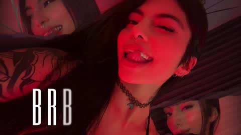 Snapshot of hollyxx_ chatting on 02-24-25, 10:25 holly online show from 02-24-25, 10:25