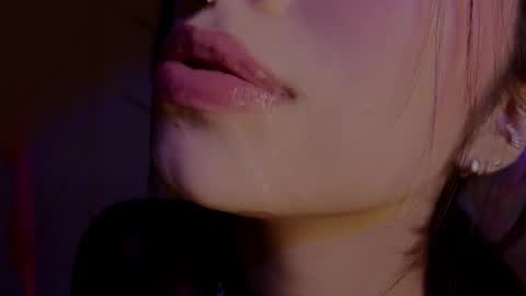 holly online show from 02-10-26, 01:21