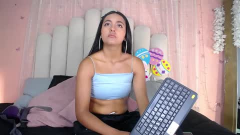 Hollyy online show from 03-30-26, 07:26