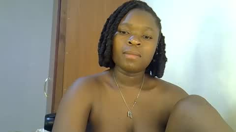 holy_ebony online show from 04-27-26, 10:30