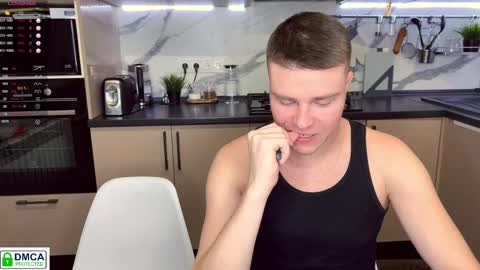 Snapshot of holy_eggs_00 chatting on 10-15-25, 06:08 holy_eggs_00 online show from 10-15-25, 06:08
