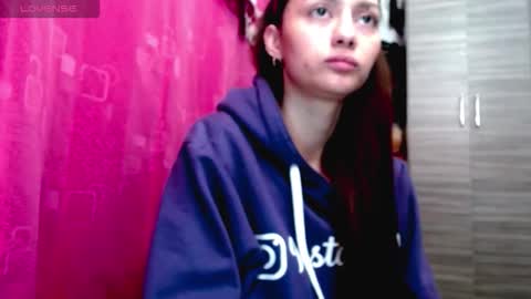 Juli online show from 01-06-26, 04:49