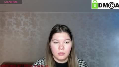 Welcome guys  Pleasure to see you all here  My name is MichaelaTip menu is active Private is open  online show from 12-26-24, 02:33