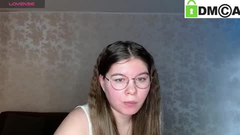 Welcome guys  Pleasure to see you all here  My name is MichaelaTip menu is active Private is open  online show from 01-09-25, 03:47