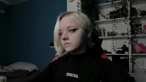 holy_mistresss online show from 11-28-25, 10:07