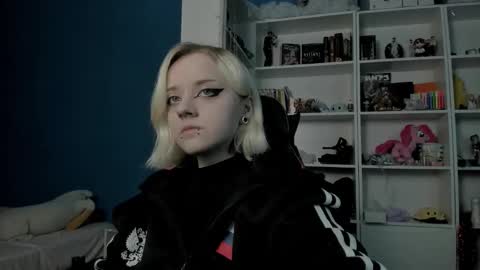 holy_mistresss online show from 01-06-26, 09:35