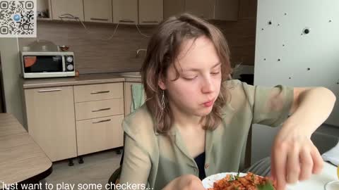 Snapshot of holydori chatting on 02-05-25, 12:27 dori not holy get my tg channel with link from description under last photo online show from 02-05-25, 12:27