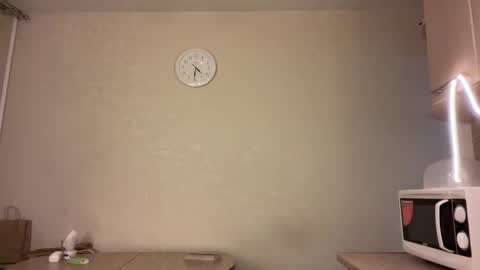 Snapshot of holydori chatting on 02-15-25, 01:31 dori not holy get my tg channel with link from description under last photo online show from 02-15-25, 01:31