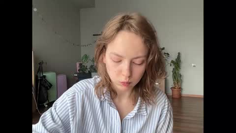 Snapshot of holydori chatting on 09-10-25, 11:54 dori not holy get my tg channel with link from description under last photo online show from 09-10-25, 11:54