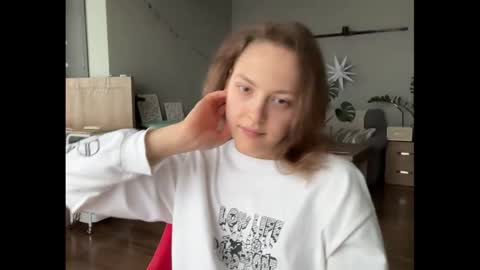 Snapshot of holydori chatting on 09-11-25, 07:52 dori not holy get my tg channel with link from description under last photo online show from 09-11-25, 07:52