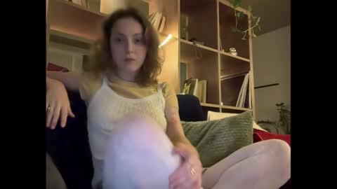 Snapshot of holydori chatting on 09-11-25, 08:53 dori not holy get my tg channel with link from description under last photo online show from 09-11-25, 08:53