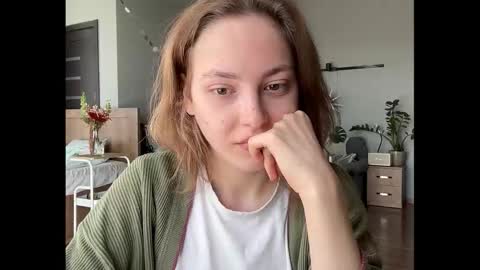 Snapshot of holydori chatting on 09-25-25, 07:56 dori not holy get my tg channel with link from description under last photo online show from 09-25-25, 07:56