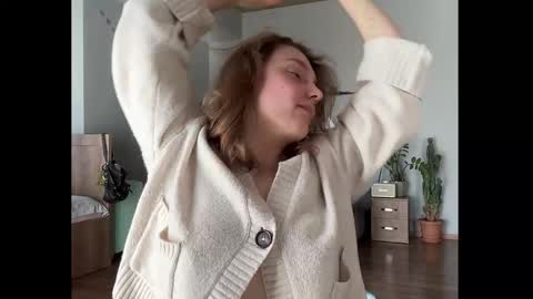 Snapshot of holydori chatting on 10-30-25, 08:27 dori not holy get my tg channel with link from description under last photo online show from 10-30-25, 08:27