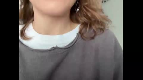 Snapshot of holydori chatting on 11-05-25, 07:30 dori not holy get my tg channel with link from description under last photo online show from 11-05-25, 07:30