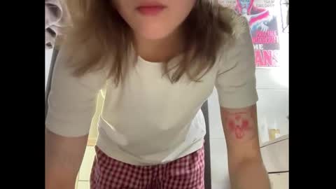 Snapshot of holydori chatting on 11-10-25, 10:14 dori not holy get my tg channel with link from description under last photo online show from 11-10-25, 10:14