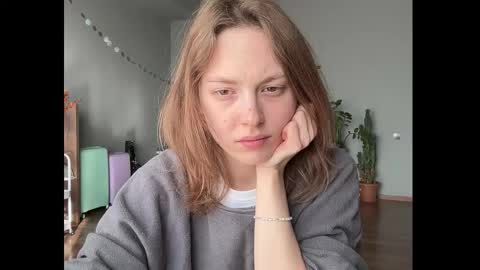 Snapshot of holydori chatting on 11-27-25, 07:43 dori not holy get my tg channel with link from description under last photo online show from 11-27-25, 07:43