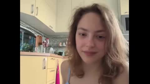 Snapshot of holydori chatting on 12-05-25, 09:18 dori not holy get my tg channel with link from description under last photo online show from 12-05-25, 09:18