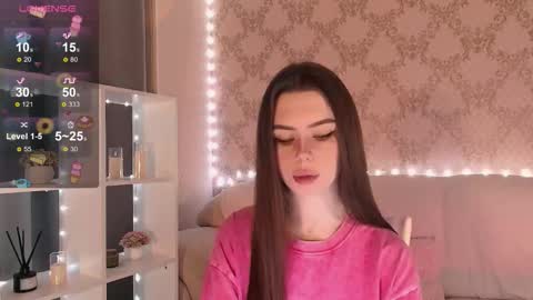 Mia online show from 12-19-25, 03:24