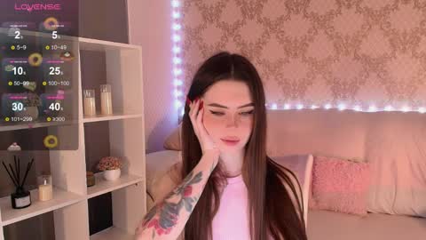 Mia online show from 04-03-26, 03:37