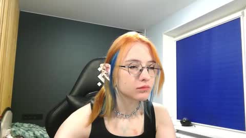 Snapshot of honelin chatting on 12-18-24, 12:07 Honelints boyblonde hair AsterMIntfemboybrown hair online show from 12-18-24, 12:07