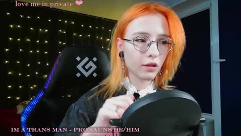 Snapshot of honelin chatting on 01-20-25, 04:01 Honelints boyblonde hair AsterMIntfemboybrown hair online show from 01-20-25, 04:01