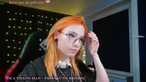 Snapshot of honelin chatting on 01-20-25, 10:15 Honelints boyblonde hair AsterMIntfemboybrown hair online show from 01-20-25, 10:15